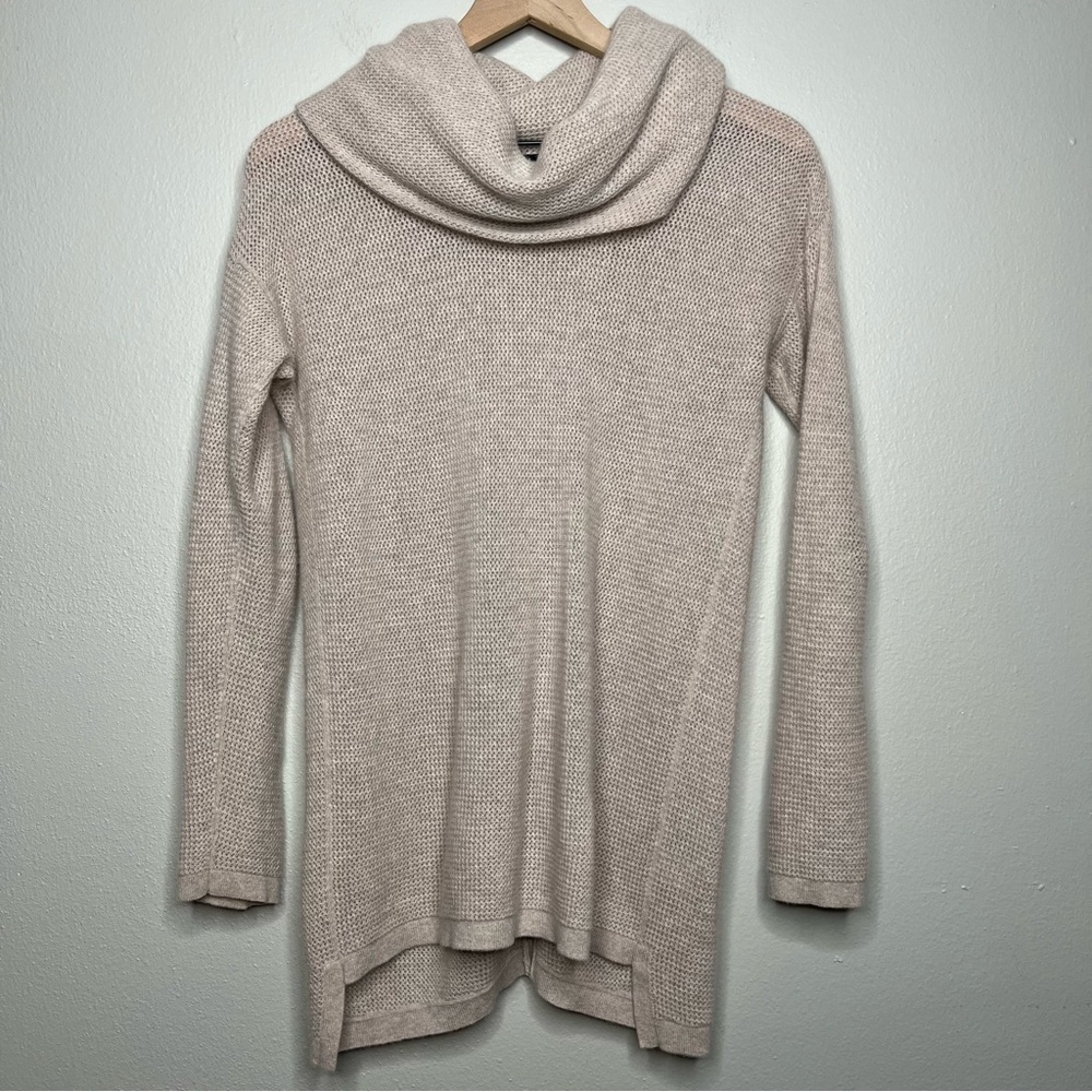 Saks Fifth Avenue Cashmere Sweater Women Small Beige Cowl Neck Back Slit‎
